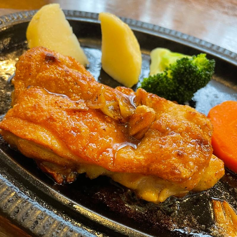 地鶏のソテーガーリック風味(モン・クレール )