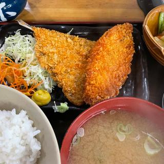 海鮮フライ定食(百味 所沢プロペ店 )