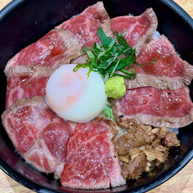 あか牛丼(あか牛食堂よかよかくまもと空港店)