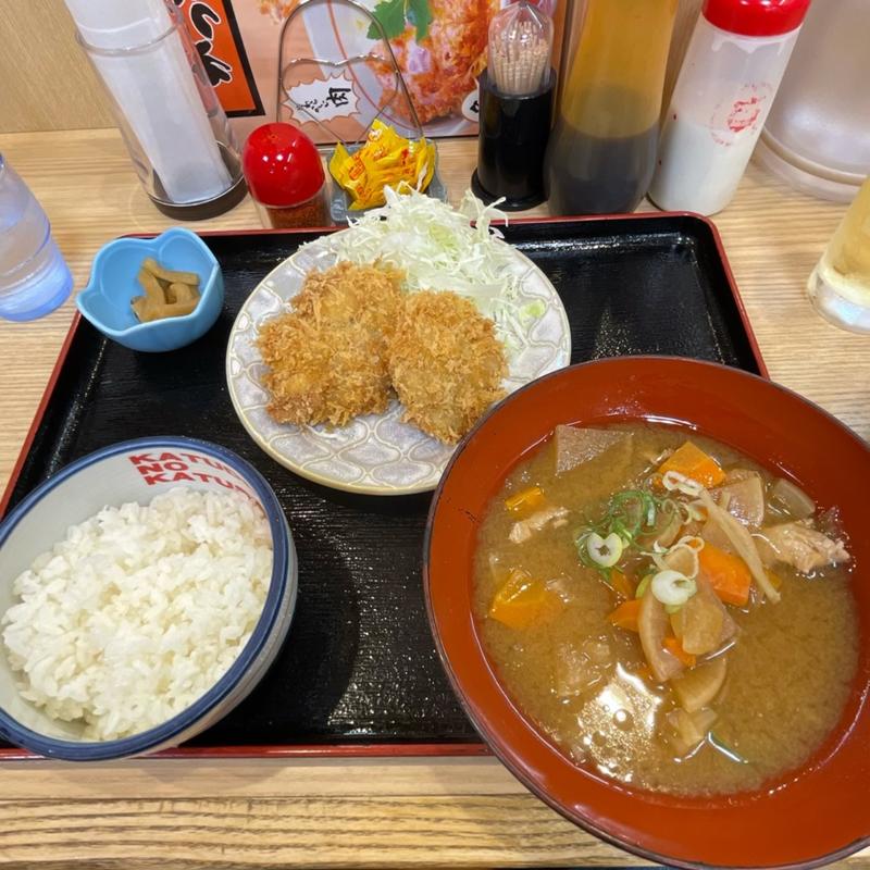 とん汁定食(かつさと 本郷台店)
