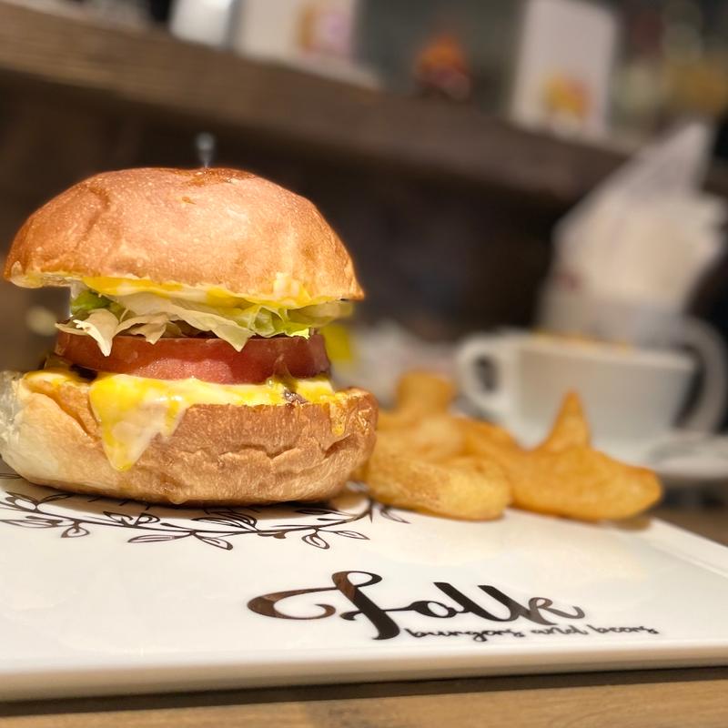 コルビージャックチーズトースト バーガー(folk burgers&beers)