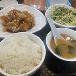 日替定食(甘酢鶏)(つよし 北浜店)