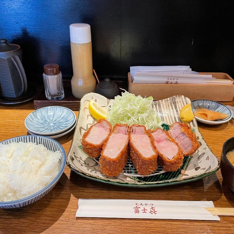 厚切りロース300g(とんかつ富士㐂(ふじき) 池尻大橋店)