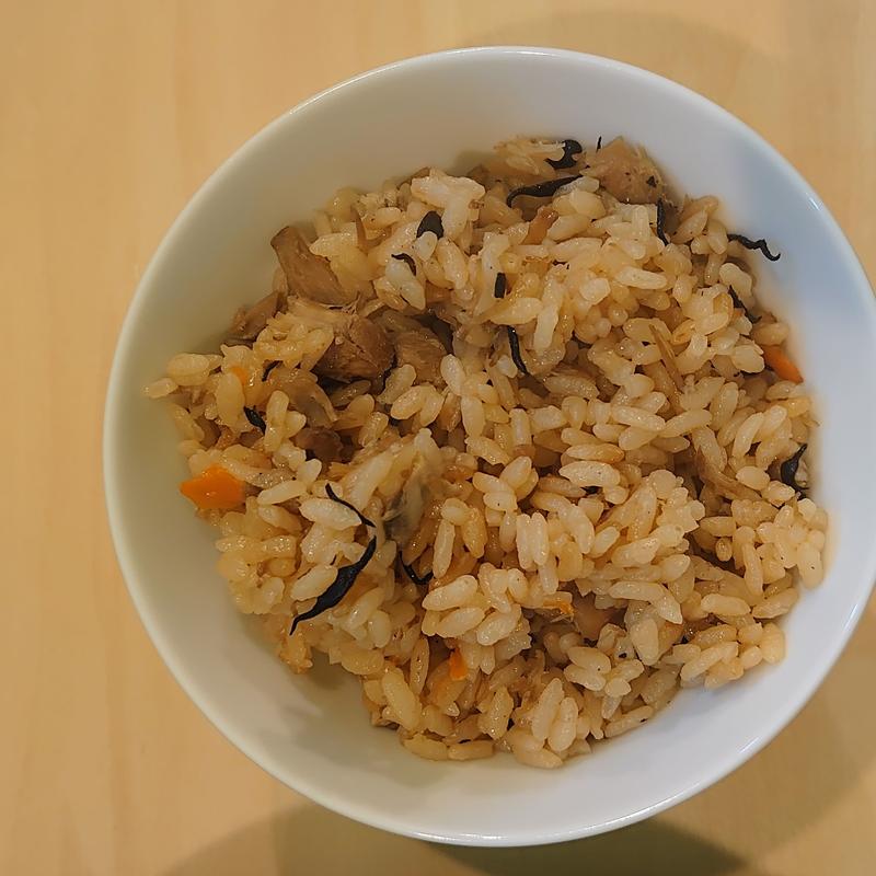 炊込み飯(食堂 ニッコロガシ)