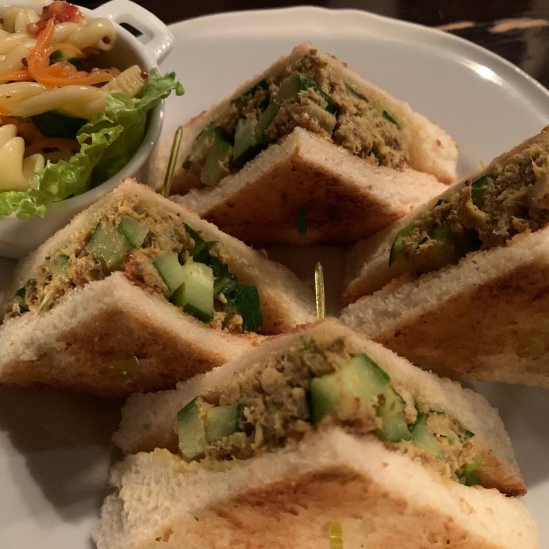 (カフェ トロワバグ)