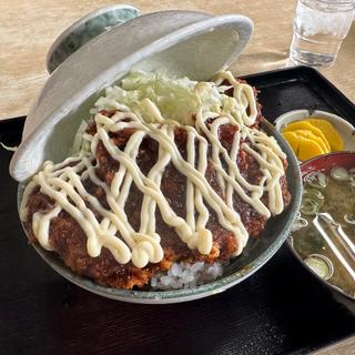 マヨソースカツ丼