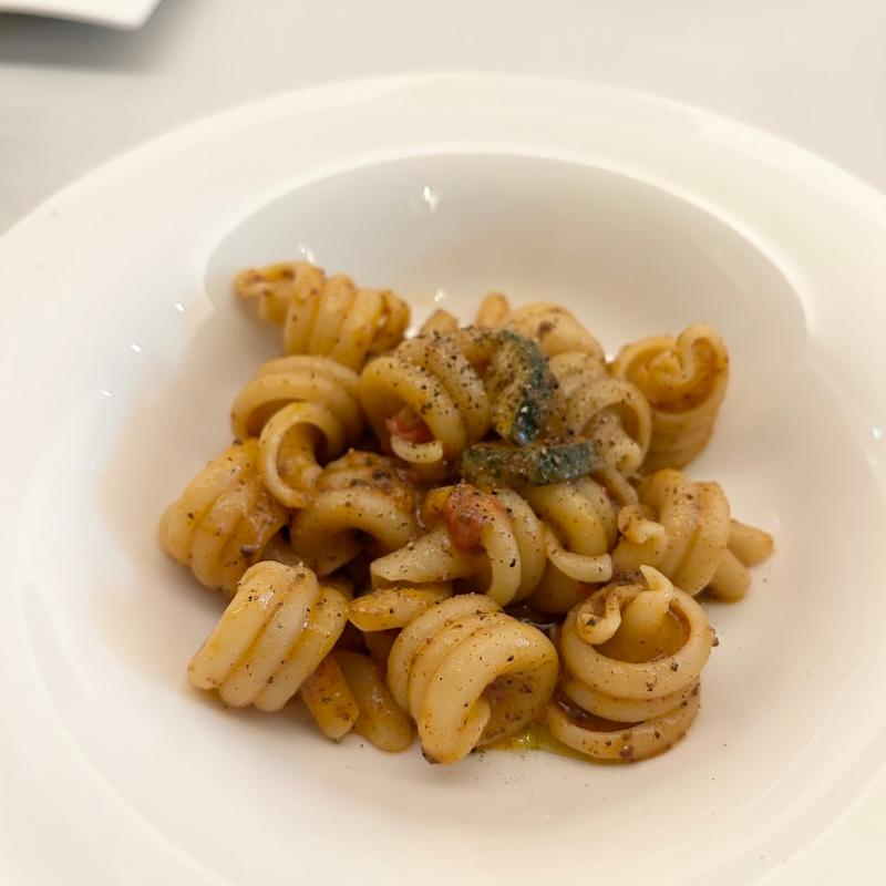 ヴェスヴィオのラグーソース(クチーナ シゲ)