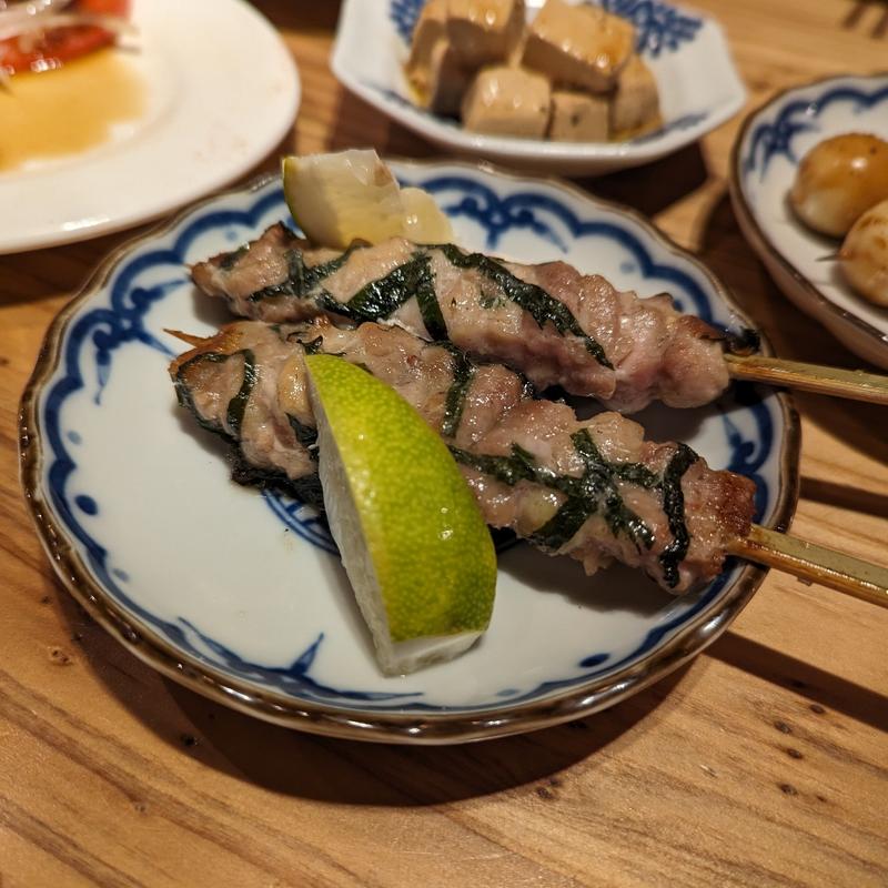 【霧島鶏】せせり大葉　レモン＜塩＞(炭火焼鳥 塚田農場 大宮東口店)