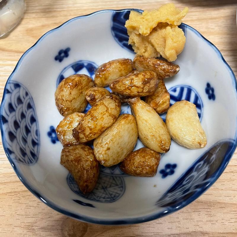 ニンニク揚げ(大衆酒場 酒呑んで飯食って蛙之介 溝の口店)