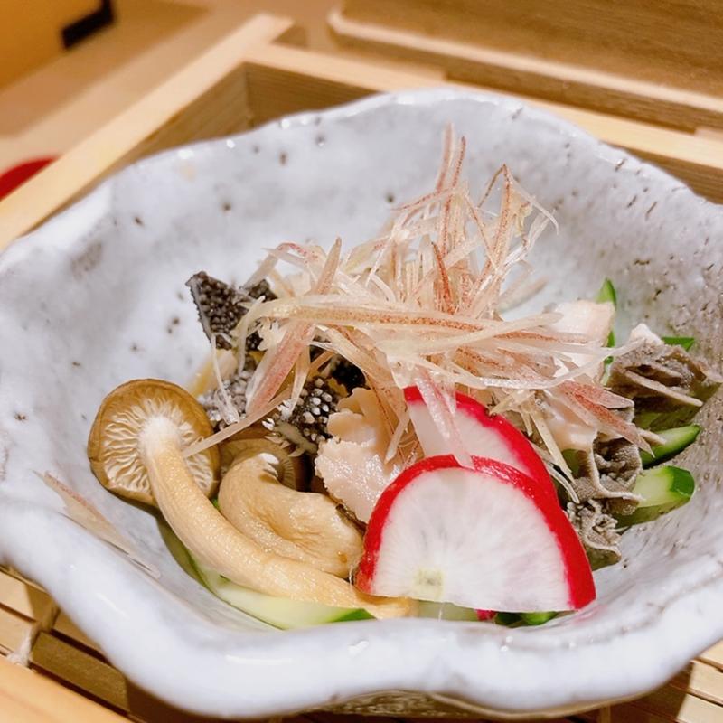 牛アキレスのゼリー寄せと広島ホルモン（弥山コース）(大衆牛肉割烹 初代醸造)