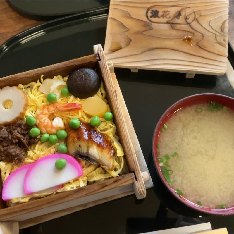 むし寿司セット(浪花寿司 （なにわずし）)