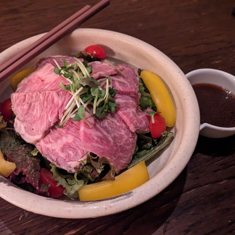 ローストビーフのサラダ 玉葱ドレッシング(小割烹おはし 渋谷)