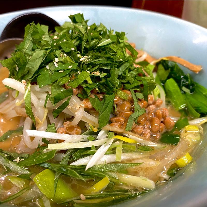 納豆ラーメン(中華居酒屋 平家)