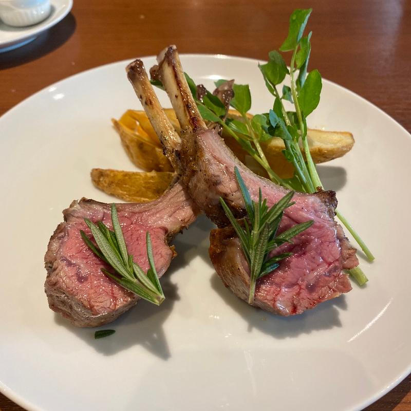 スプリングラムチョップ(Akami Modern Chop House)