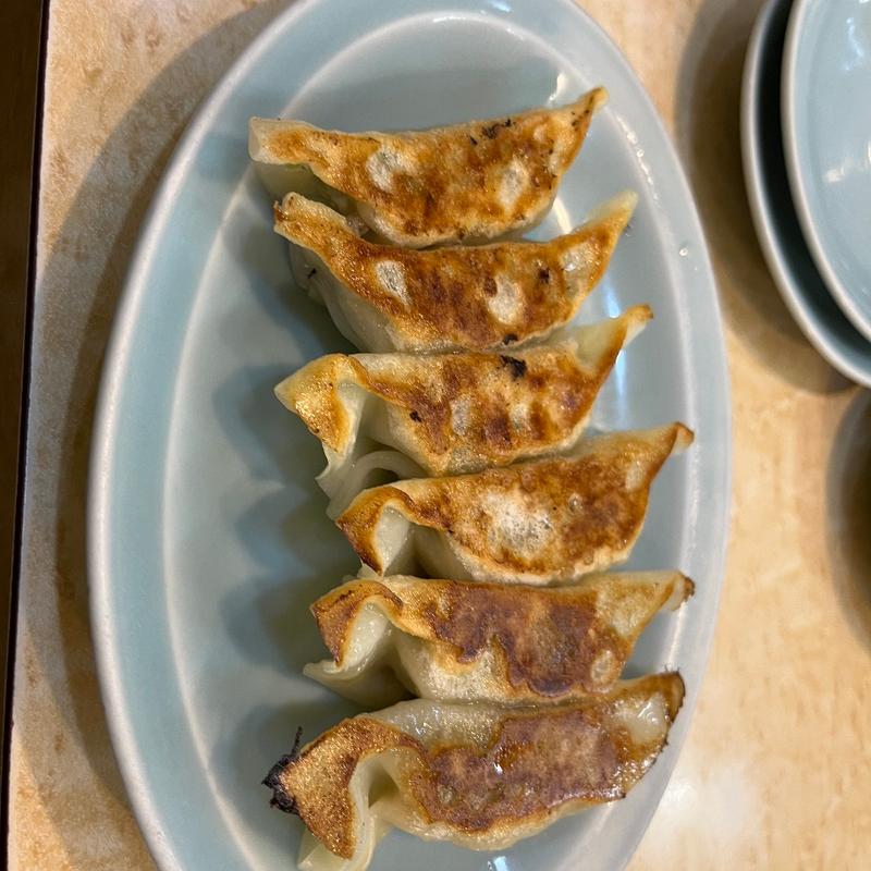 餃子(梁山泊 （リョウザンパク）)