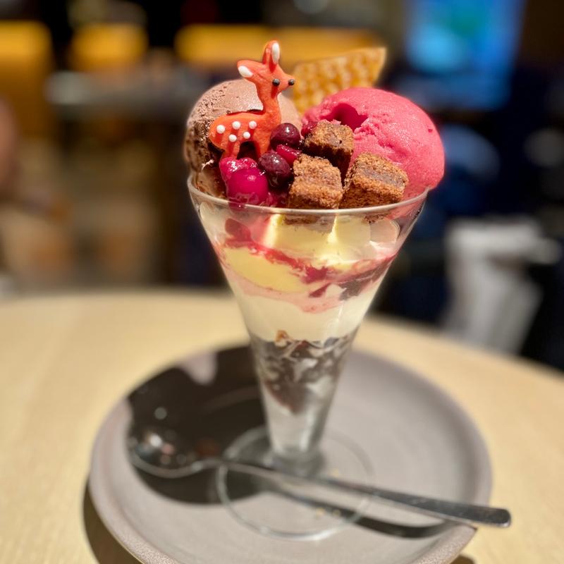 ショコラベリーパフェ(CAFE ETRANGER NARAD)