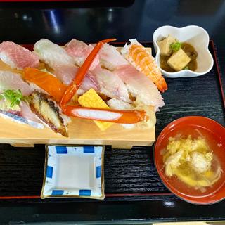 おまかせ握り寿司と日替わりスープ(小鉢付) (51丸食堂)