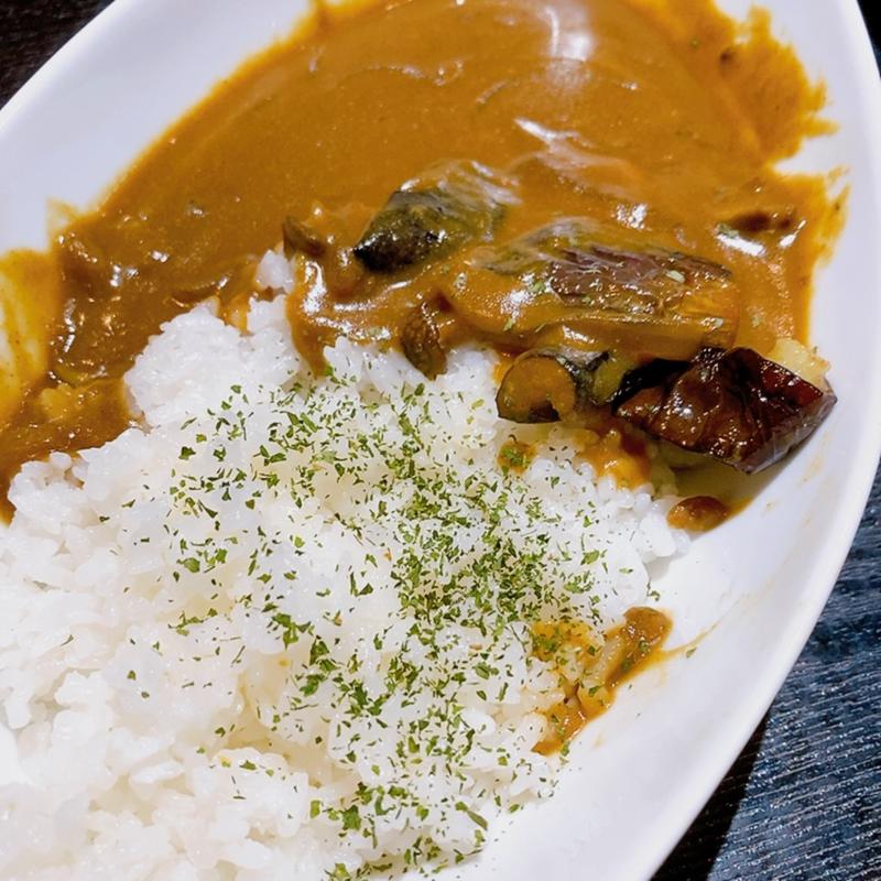 ナスときのこのカレー(山城珈琲)