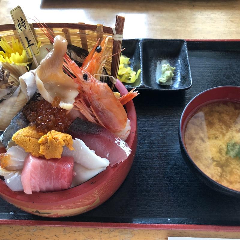 特上海鮮丼(お食事酒処和 )