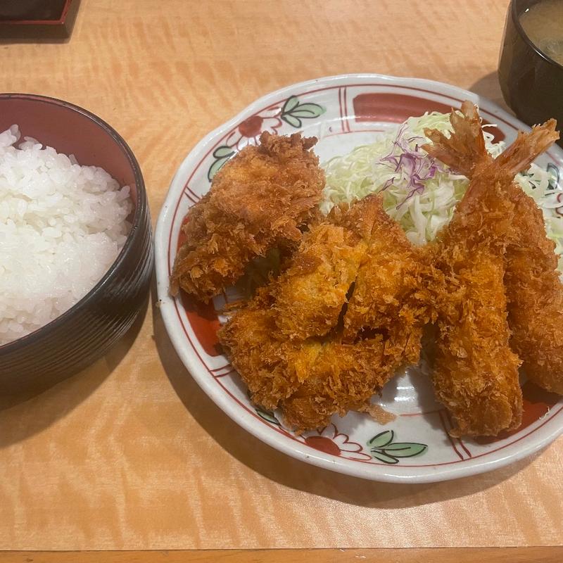 ヒレ海老チキン定食(とんかつ にいむら 西新宿店)