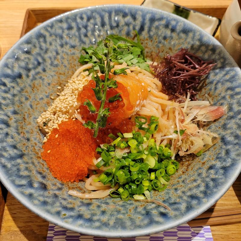 塩麹漬けサーモンといくらのたらこスパゲティ

(東京たらこスパゲティ 渋谷店)