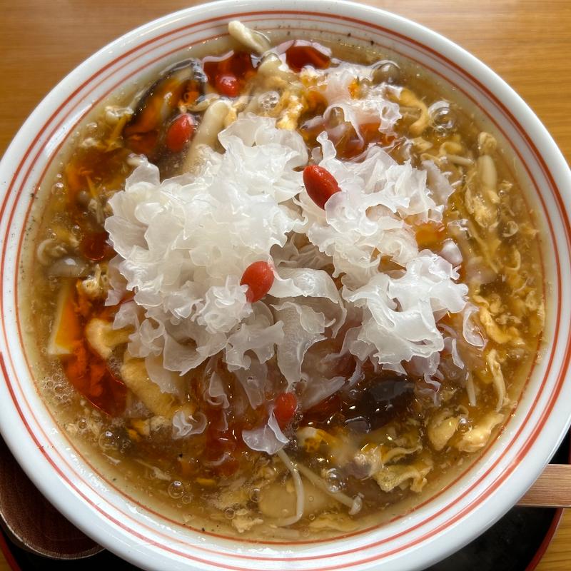 黒酢キノコ酸辣湯麺(美華)