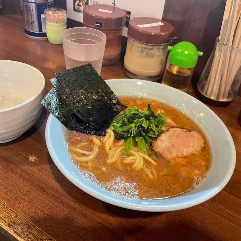 (横浜家系ラーメン 侍)