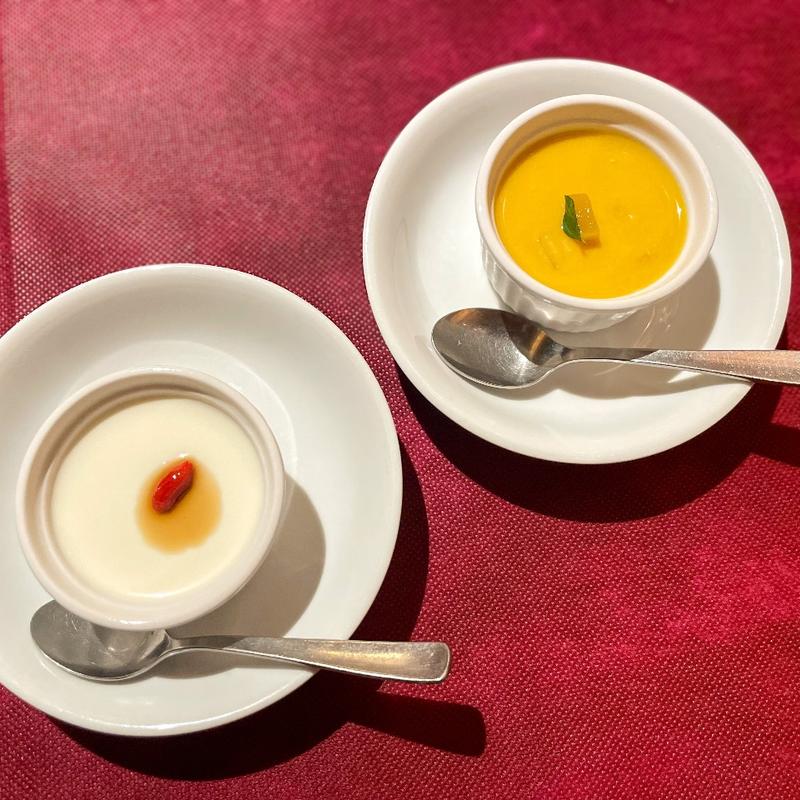 濃厚！パンナコッタのような杏仁豆腐&フレッシュマンゴープリン(ジョーズ シャンハイ ニューヨーク 銀座店)