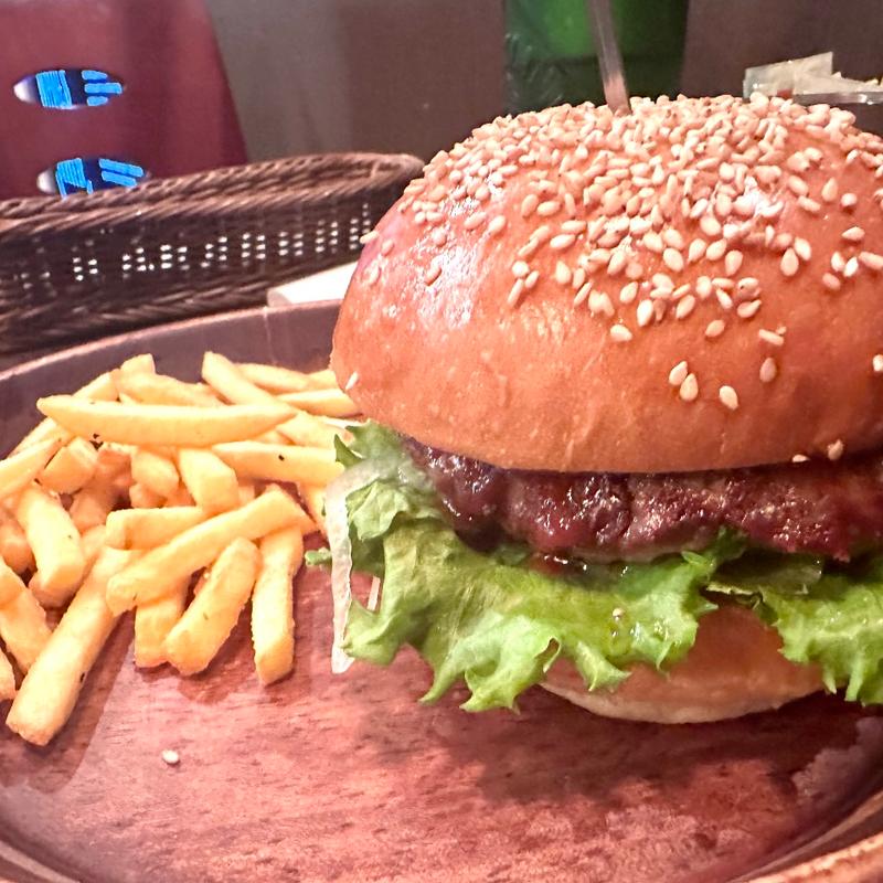 ハンバーガー　ランチ(ウェーブスバーガー 名駅店)