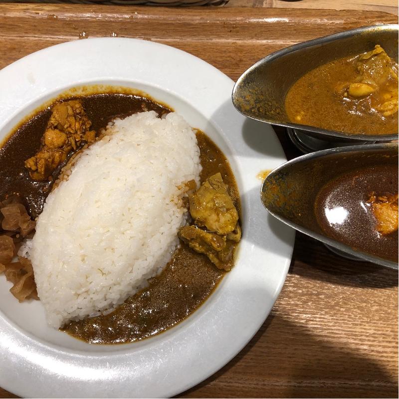 2点盛（湯島デリー・カシミール、スリランカ？カレー）(東京カレー屋名店会 有楽町イトシア店)