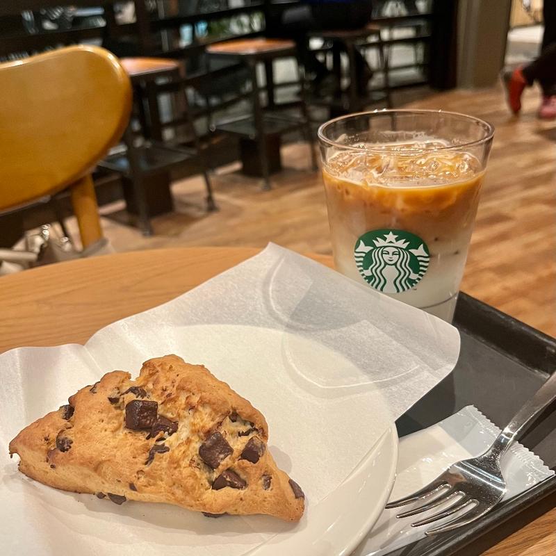 チョコレートチャンクスコーン(スターバックスコーヒー 赤坂溜池タワー店)