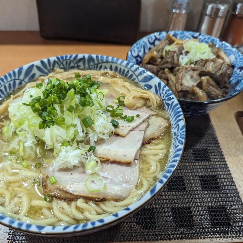 濃厚白湯系　背脂めくる塩中華そば(中華そば 肴 yamago 2号店)