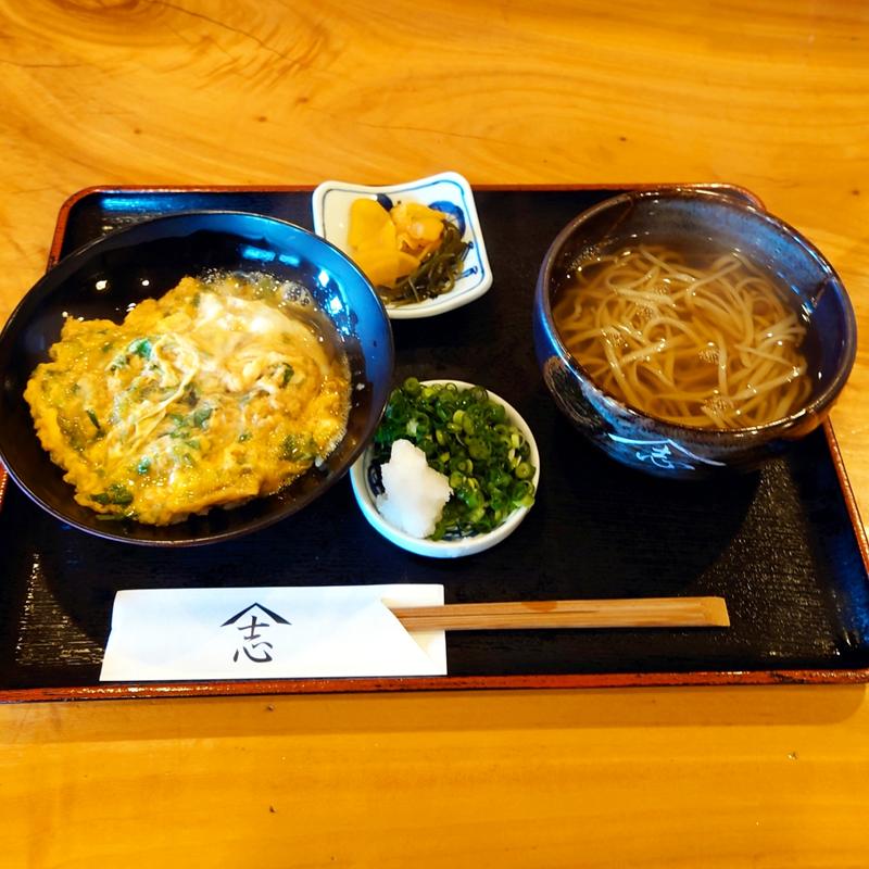 丼+ミニそば(やま志)