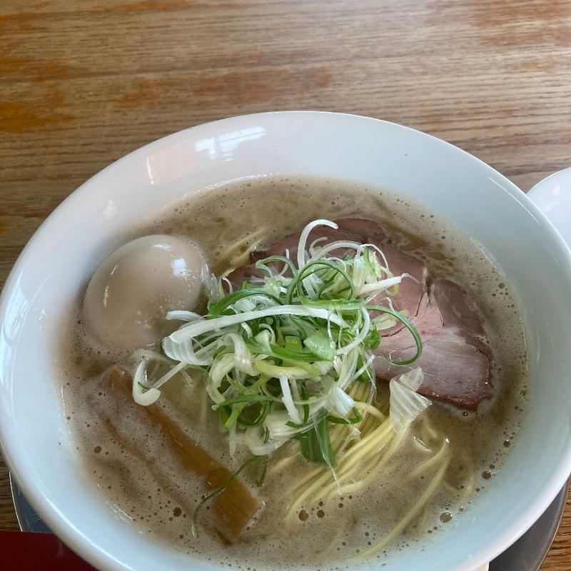 濃厚鶏豚白湯と和出汁のラーメン塩(栃木中華そば 神志)
