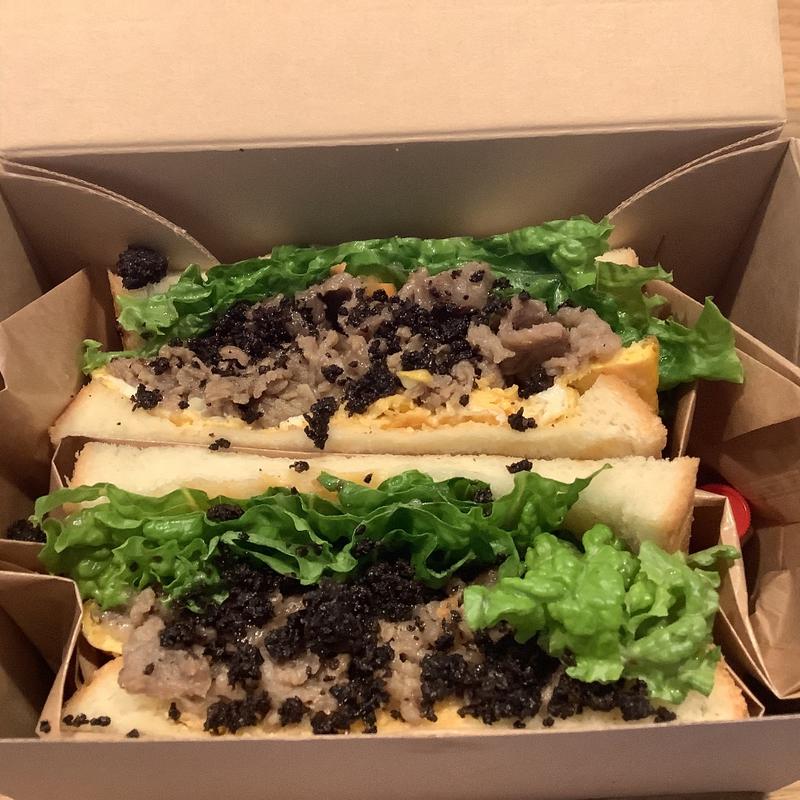 黒トリュフビーフサンド(ホットサンド専門店 'OHANABATAKE高槻店 オハナバタケ高槻店)