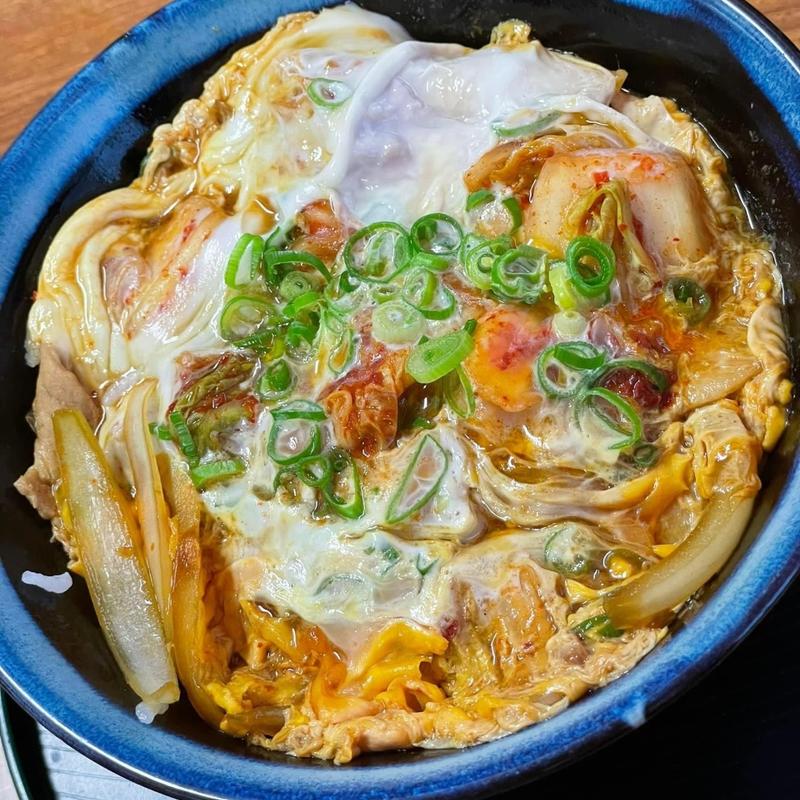 ぶたキムチ玉子どん スープ(かるもラーメン)