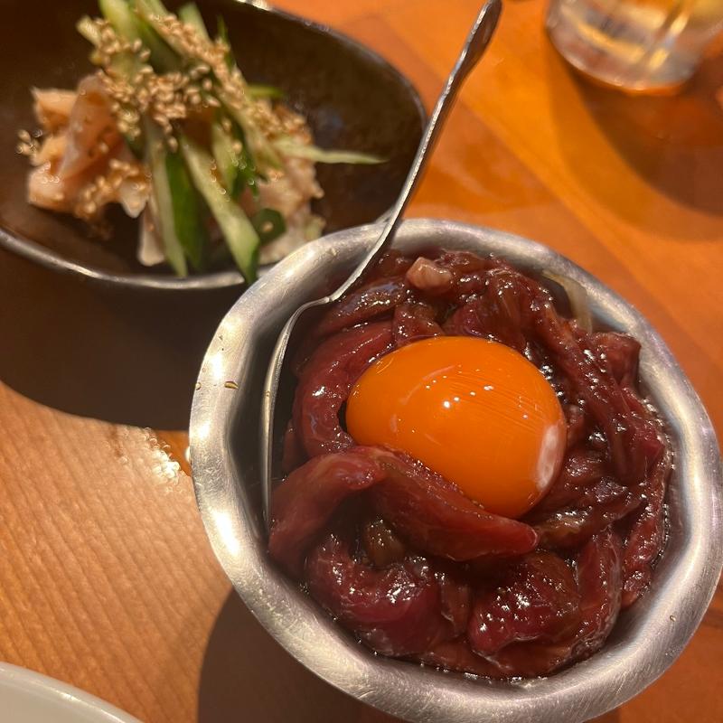 ロッキーユッケ(日本栄光酒場 ロッキーカナイ 神楽坂)