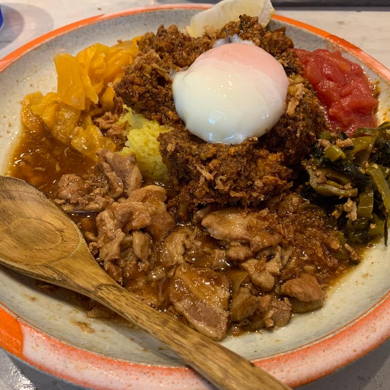 ケニックカレー×魯肉飯(ケニックカレー)