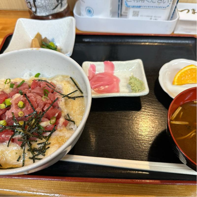 マグロ山かけ丼(早苗寿司)