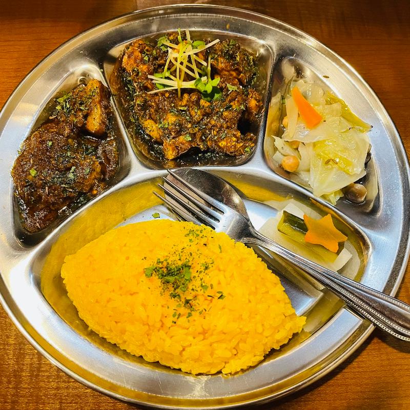 あいがけプレート(トライバルカリー)