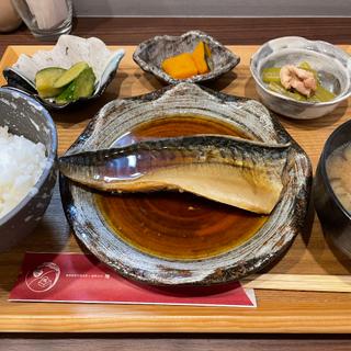 鯖定食(健康家庭料理＆雑煮バー『膳』)