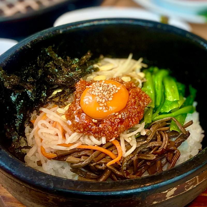 石焼きビビンバ(焼肉・韓国料理KollaBo二子玉川店)