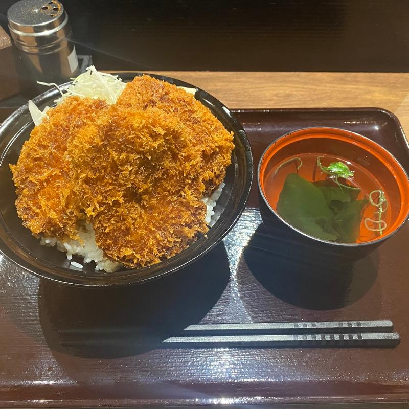 ソース鶏カツ丼　吸物付(粋麺あみ乃や 大阪難波駅店)
