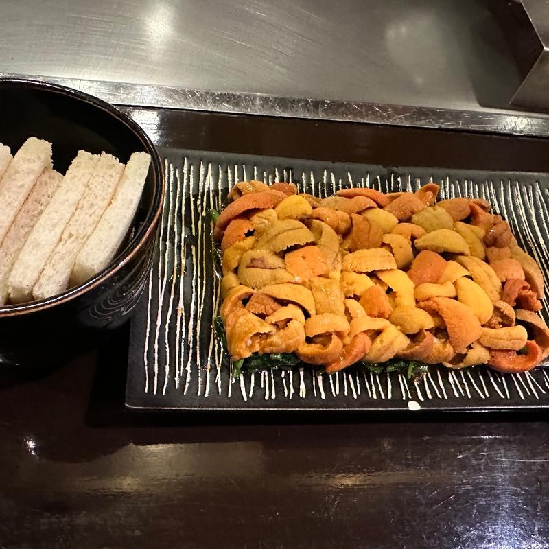 まど居だけのウニホーレン(まど居 （まどい）)