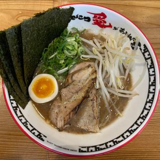 極めて濃厚豚骨ラーメン(とんこつ愛があふれてる　ラーメンとりこ)