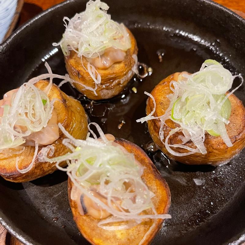 イカ塩辛じゃがバター(串屋とんます )