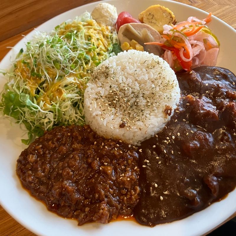 あいがけカレー(GNOME café (ノームカフェ))