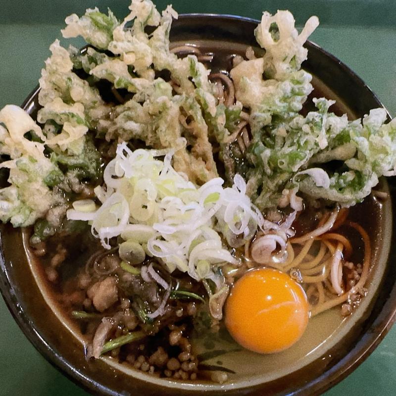 春菊天そば、生卵(だるま堂 本店)