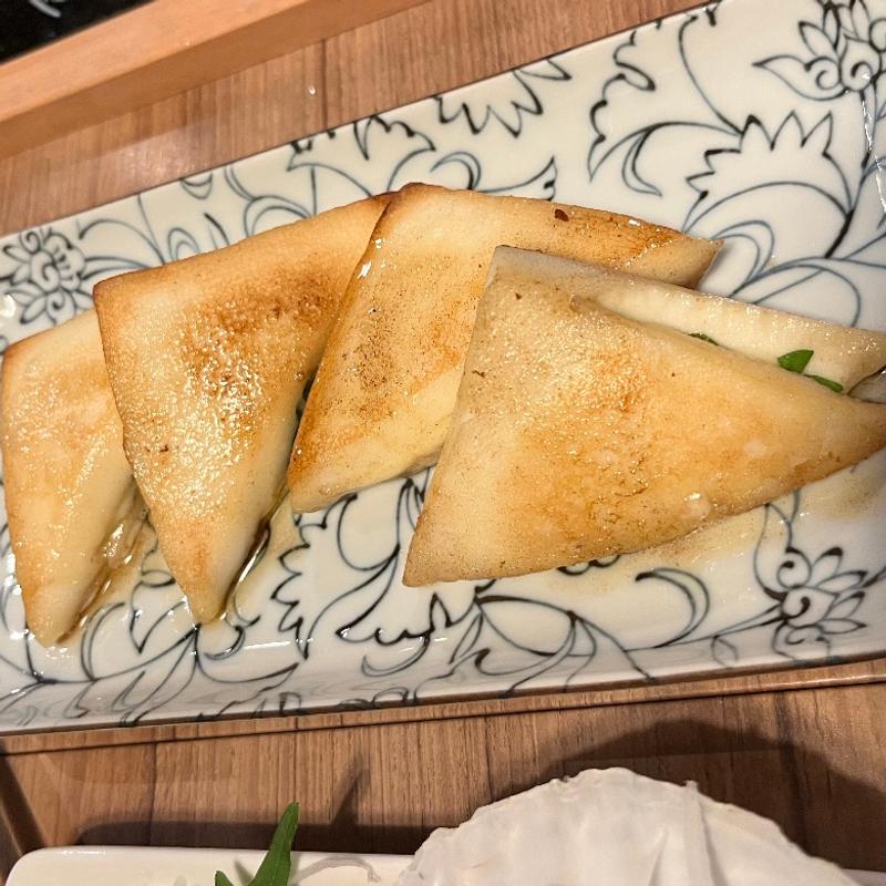 はんぺんバター焼き(酒・肴 五・八【ごっぱち】)