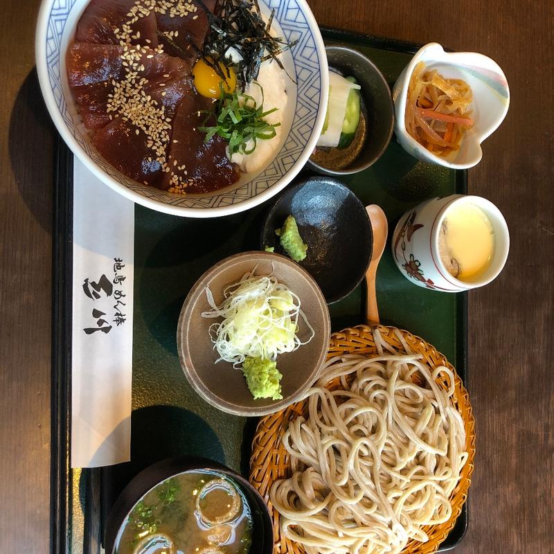 鮪の漬け丼ランチ(地鶏めん棒 玉川)
